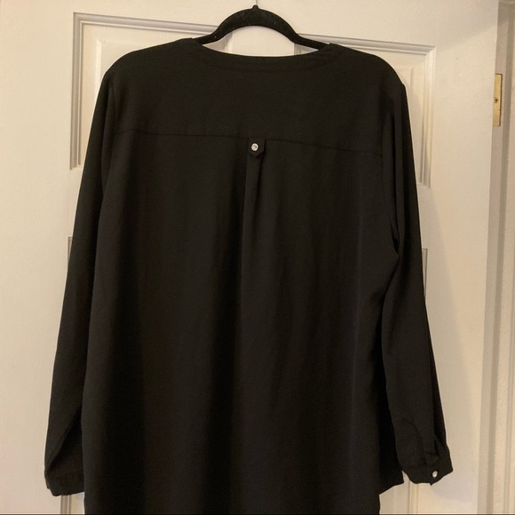 Zac and Rachel Blouse with rhinestone buttons - Picture 6 of 6